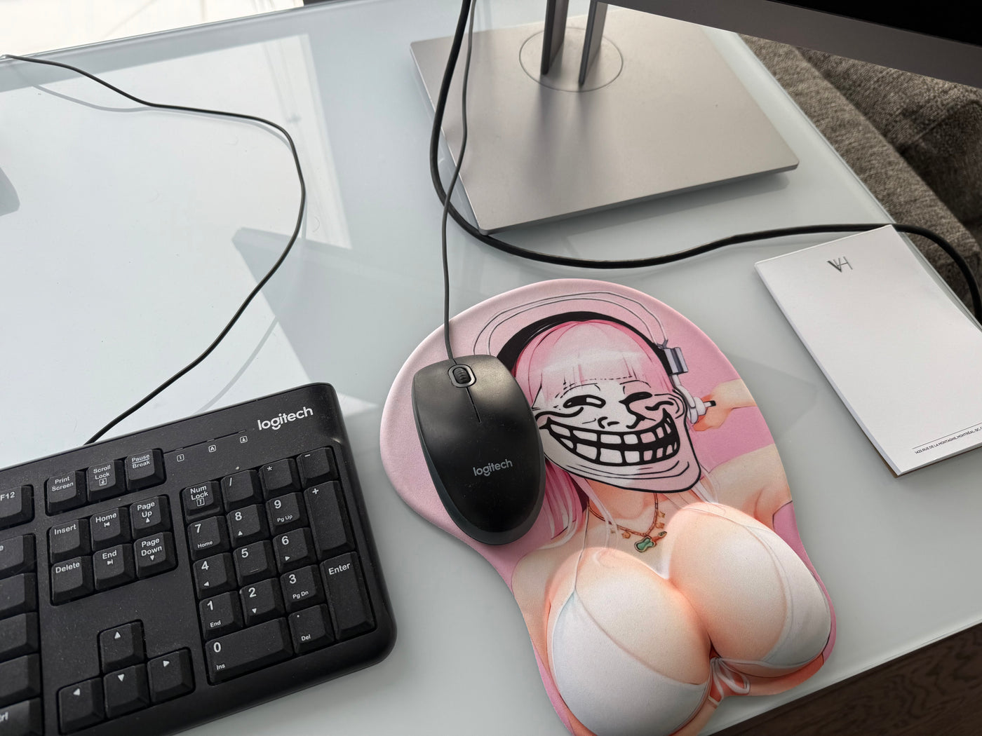 Troll Ergonomic Mousepad - Model Waifu